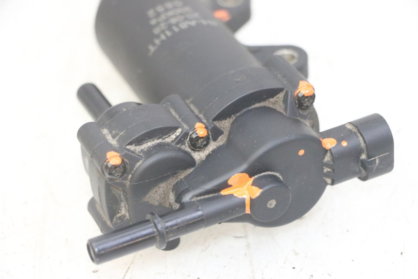 photo de POMPE A ESSENCE PEUGEOT KISBEE 4T 50 (2018 - 2022)