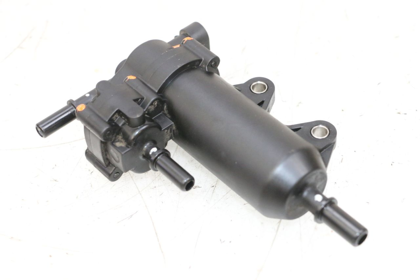 photo de POMPE A ESSENCE PEUGEOT KISBEE 4T 50 (2018 - 2022) - Gros plan technique