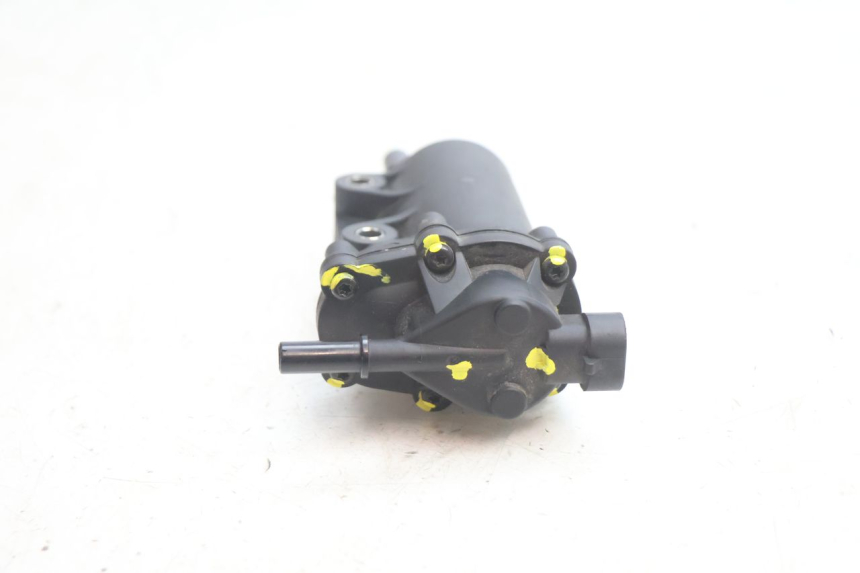 photo de POMPE A ESSENCE PEUGEOT KISBEE 4T 50 (2018 - 2022) - Autre angle de vue