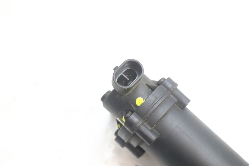 photo de POMPE A ESSENCE PEUGEOT KISBEE 4T 50 (2018 - 2022) - Vue d’ensemble