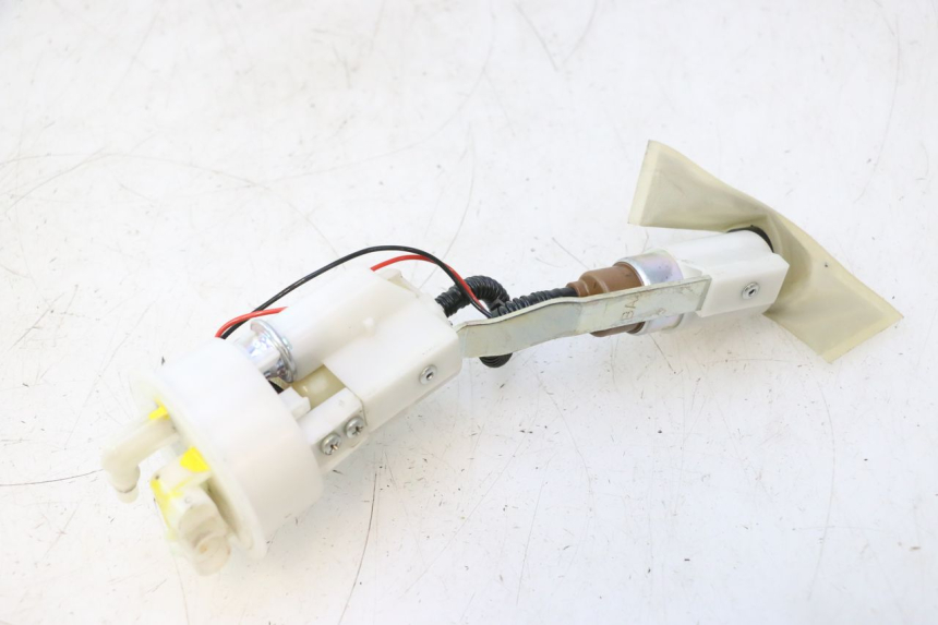 photo de POMPE A ESSENCE PIAGGIO LIBERTY IGET 4T 50 (2015 - 2020) - Autre angle de vue