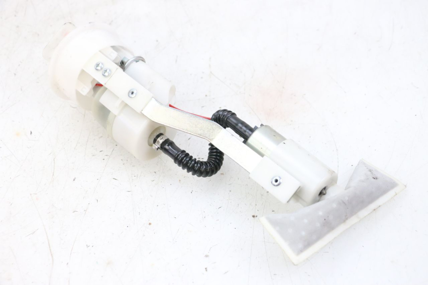 photo de POMPE A ESSENCE PIAGGIO MP3 HPE 300 (2019 - 2026) - Vue d’ensemble