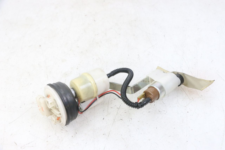 photo de POMPE A ESSENCE PIAGGIO MP3 LT 300 (2010 - 2016)