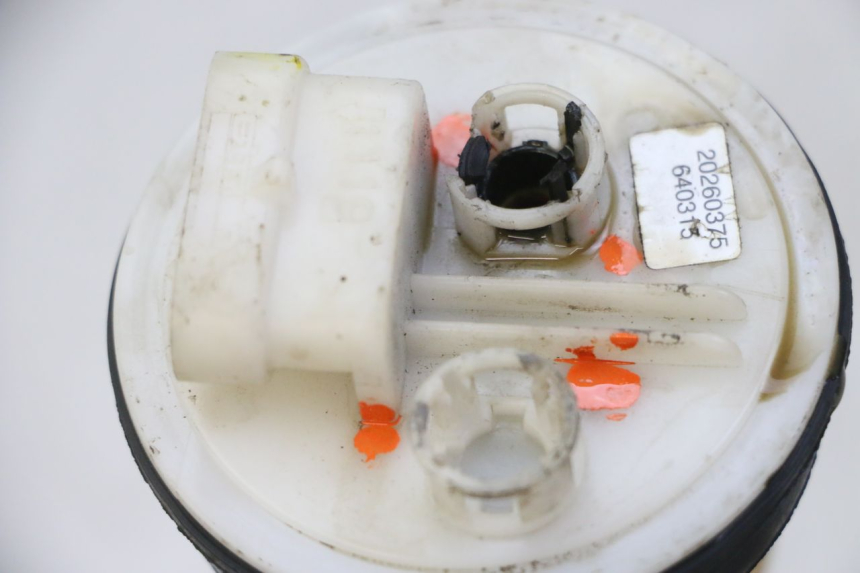 photo de POMPE A ESSENCE PIAGGIO MP3 LT 400 (2007 - 2012)