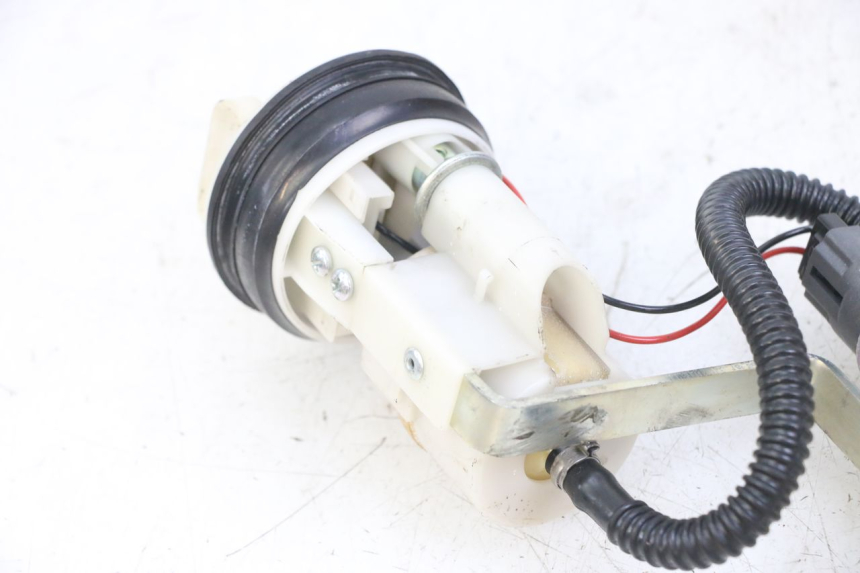 photo de POMPE A ESSENCE PIAGGIO MP3 LT 400 (2007 - 2012)