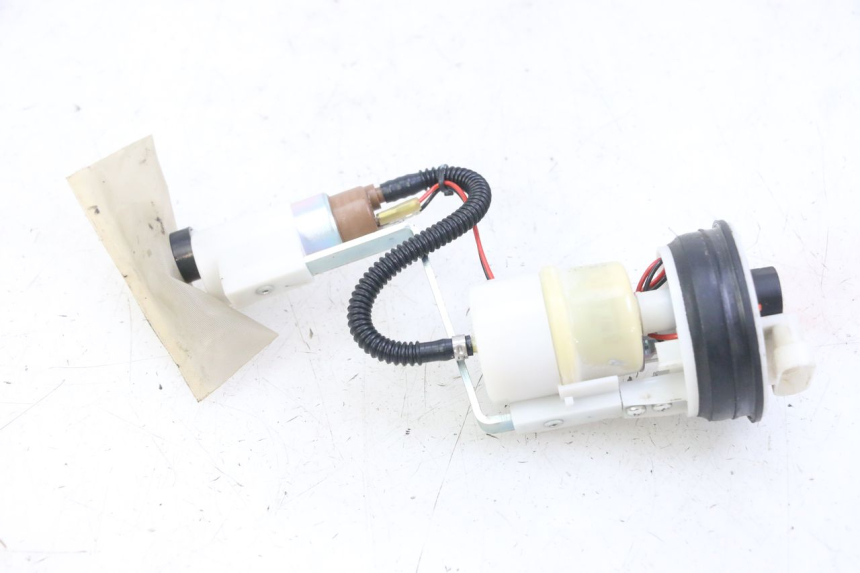 photo de POMPE A ESSENCE PIAGGIO MP3 LT 300 (2010 - 2016) - Gros plan technique