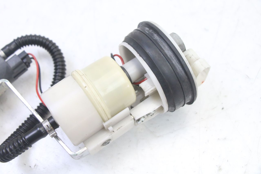 photo de POMPE A ESSENCE PIAGGIO MP3 500 (2011 - 2015)