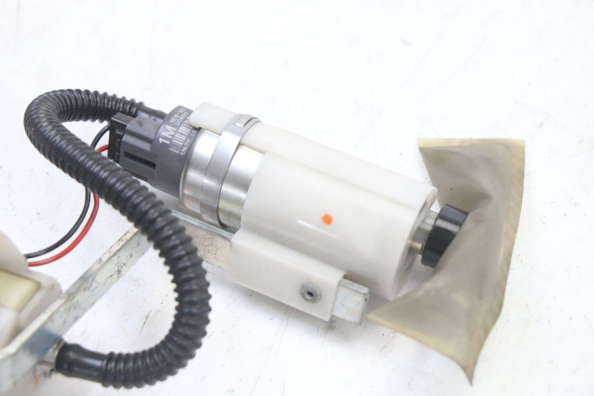 photo de POMPE A ESSENCE PIAGGIO MP3 500 (2011 - 2015)