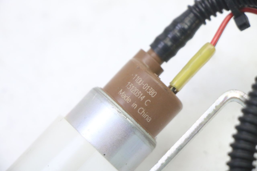 photo de POMPE A ESSENCE PIAGGIO MP3 RL 250 (2007 - 2010)
