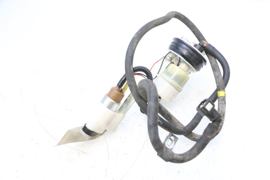 photo de POMPE A ESSENCE PIAGGIO MP3 RL 250 (2006 - 2010) - Détails caractéristiques