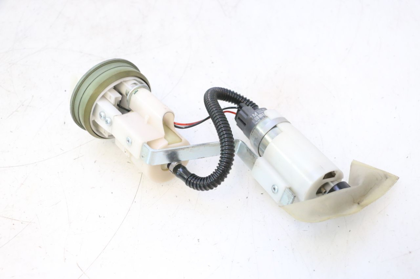 photo de POMPE A ESSENCE PIAGGIO MP3 500 (2016 - 2018) - Détail de la pièce