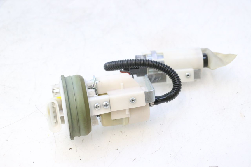 photo de POMPE A ESSENCE PIAGGIO MP3 500 (2016 - 2018) - Pièce contrôlée