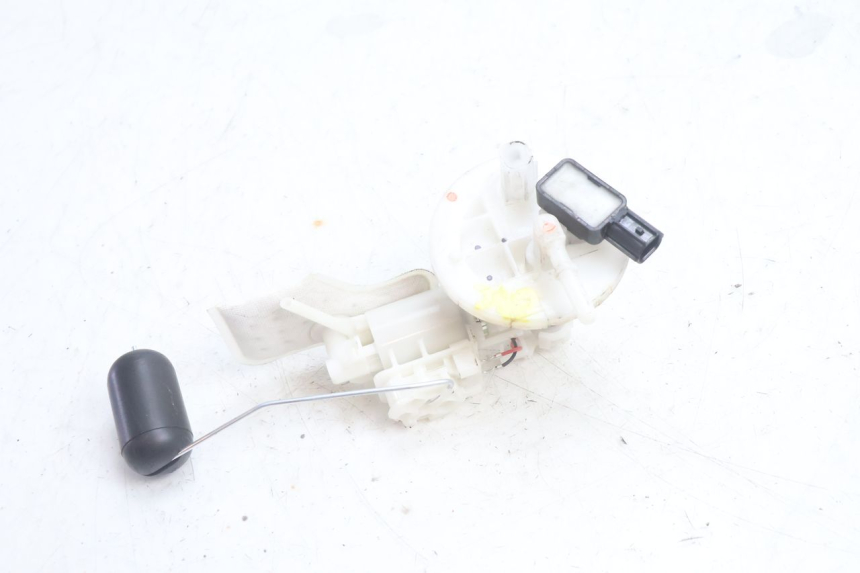 photo de POMPE A ESSENCE YAMAHA N-MAX NMAX 125 (2021 - 2024) - Zoom état d’usage