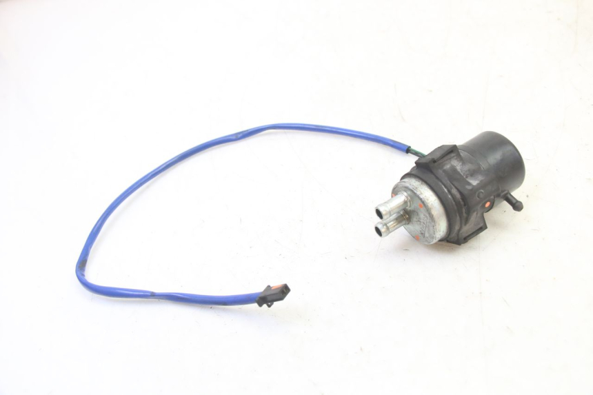 photo de POMPE A ESSENCE HONDA NTV DEAUVILLE 650 (2001 - 2006)