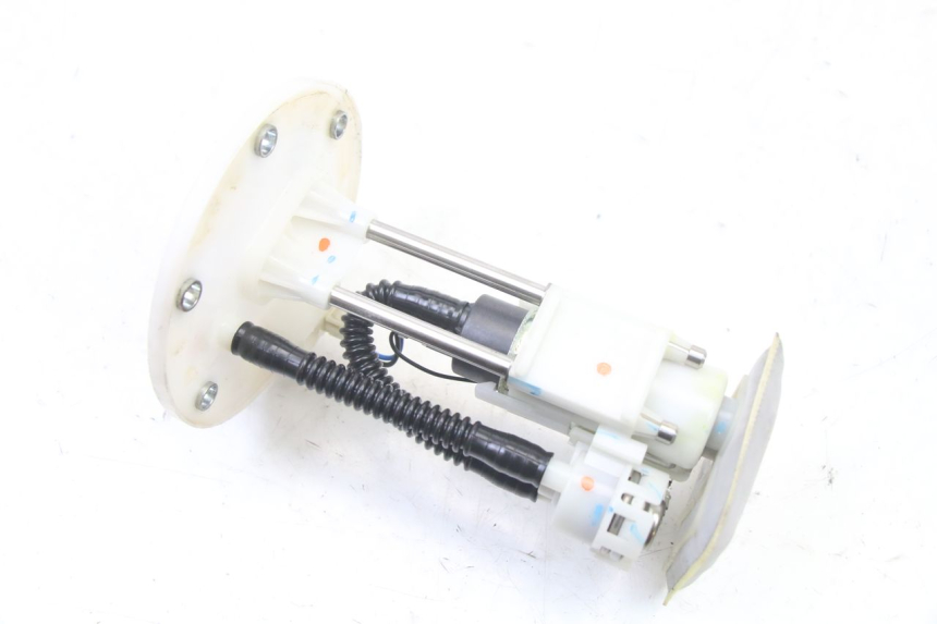 photo de POMPE A ESSENCE SYM ORBIT III 3 4T 50 (2018 - 2021) - Gros plan technique