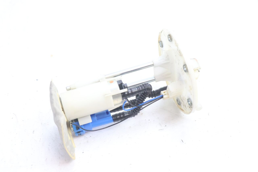 photo de POMPE A ESSENCE SYM ORBIT III 3 4T 50 (2021 - 2025) - Gros plan technique