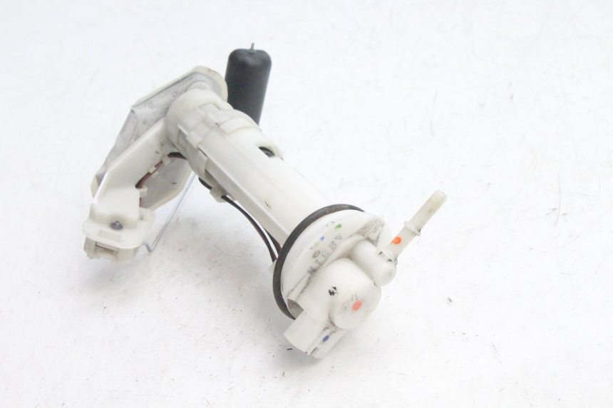 photo de POMPE A ESSENCE HONDA PCX (JF28) 125 (2009 - 2011) - Zoom état d’usage