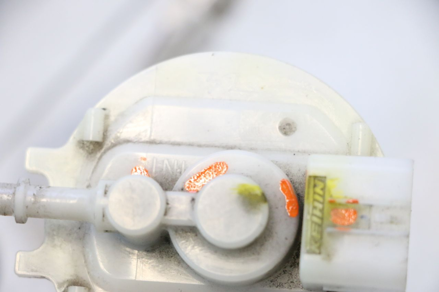 photo de POMPE A ESSENCE HONDA PCX (JF57/JF64) 125 (2014 - 2018) - Zoom état d’usage