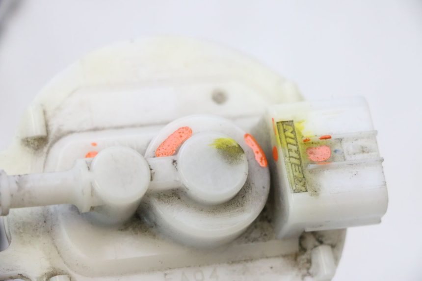 photo de POMPE A ESSENCE HONDA PCX (JF57/JF64) 125 (2014 - 2018) - Autre angle de vue