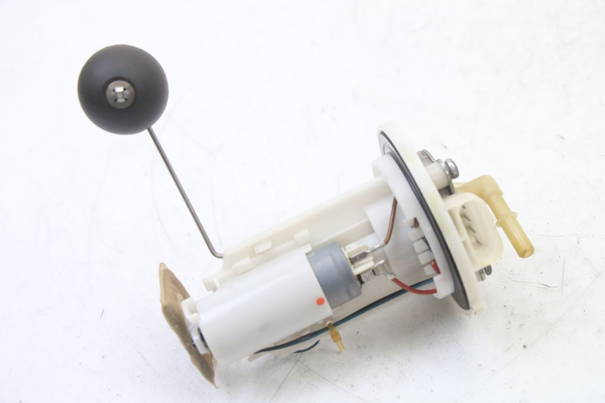 photo de POMPE A ESSENCE PEUGEOT CITYSTAR 125 (2011 - 2017)
