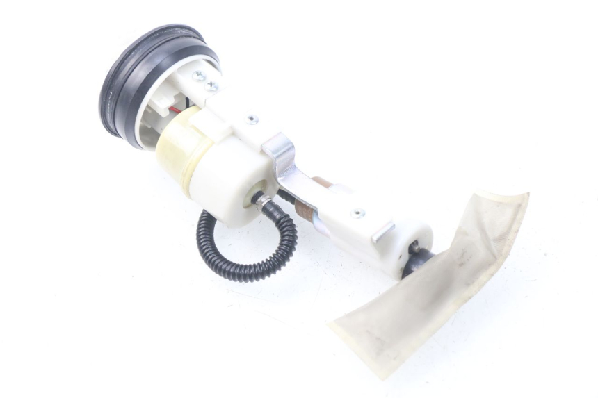 photo de POMPE A ESSENCE PEUGEOT SATELIS 300 (2012 - 2015)
