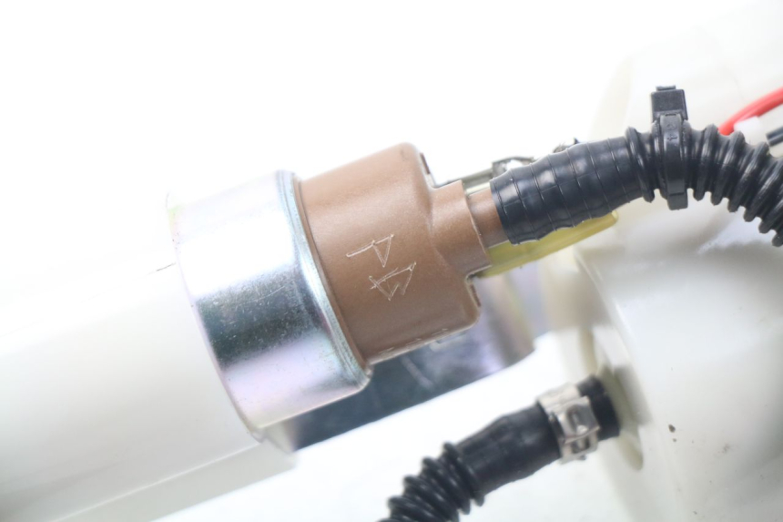 photo de POMPE A ESSENCE PEUGEOT SATELIS 300 (2012 - 2015)