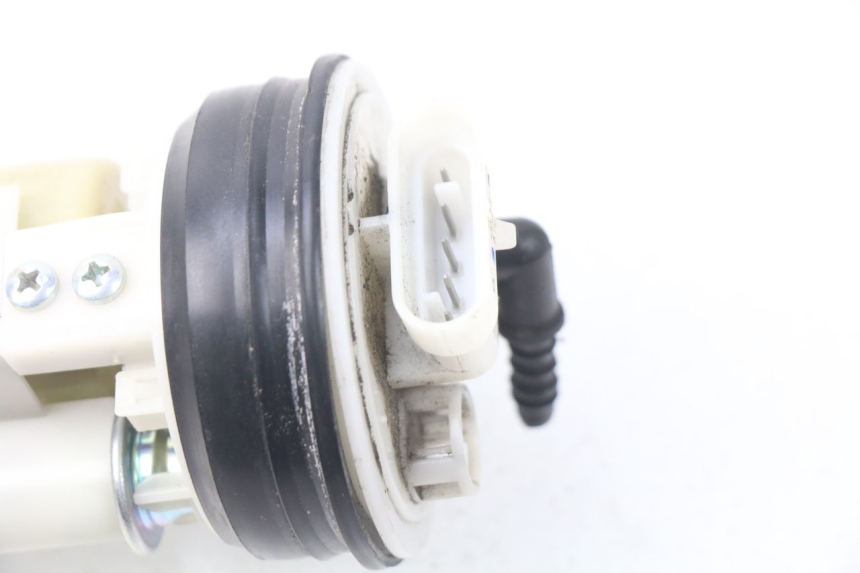 photo de POMPE A ESSENCE PEUGEOT SATELIS 300 (2012 - 2015)