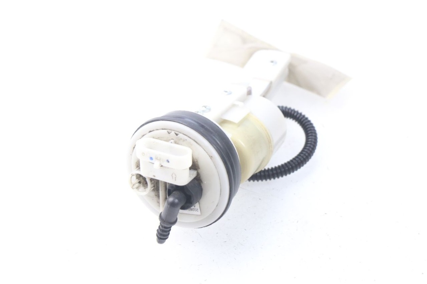 photo de POMPE A ESSENCE PEUGEOT SATELIS 300 (2012 - 2015)