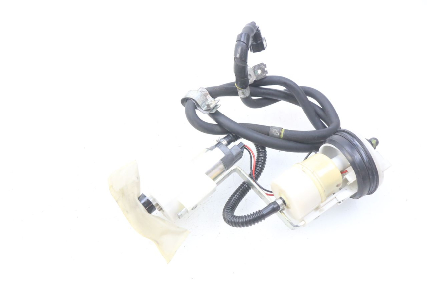 photo de POMPE A ESSENCE PIAGGIO MP3 500 (2011 - 2015)
