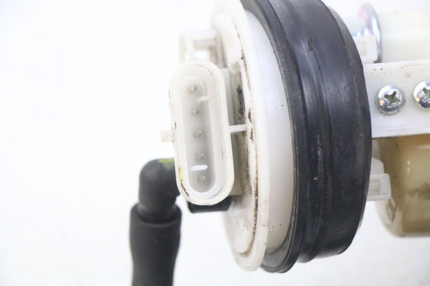 photo de POMPE A ESSENCE PIAGGIO MP3 500 (2011 - 2015)