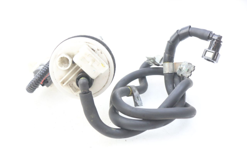 photo de POMPE A ESSENCE PIAGGIO MP3 500 (2011 - 2015)