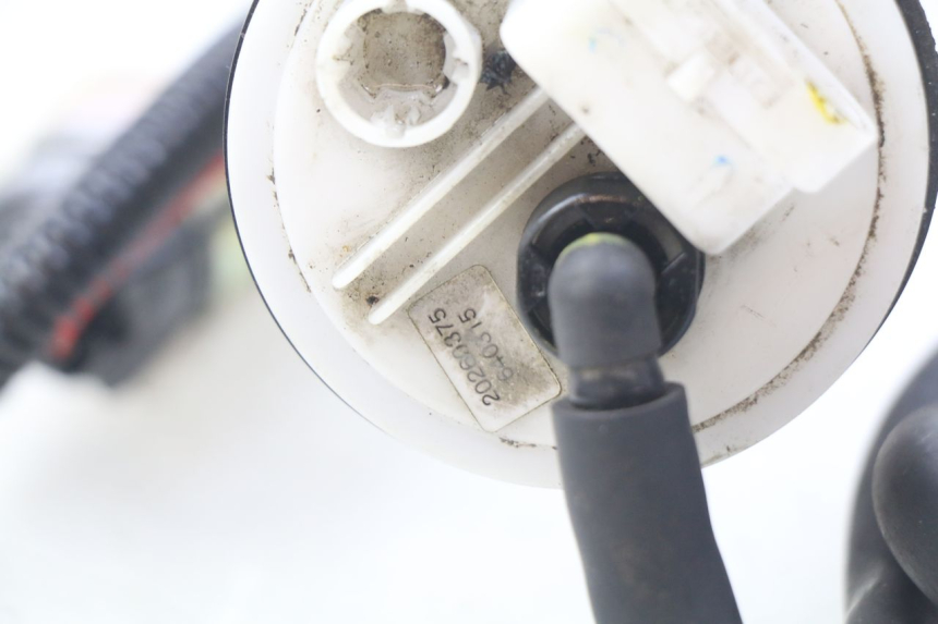 photo de POMPE A ESSENCE PIAGGIO MP3 500 (2011 - 2015)