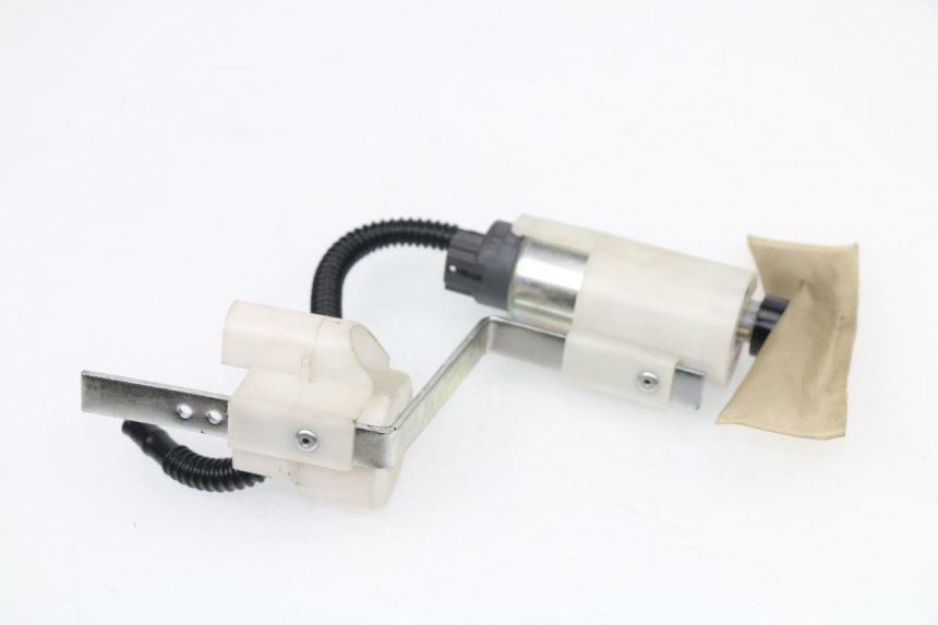 photo de POMPE A ESSENCE PIAGGIO MP3 500 (2011 - 2015)
