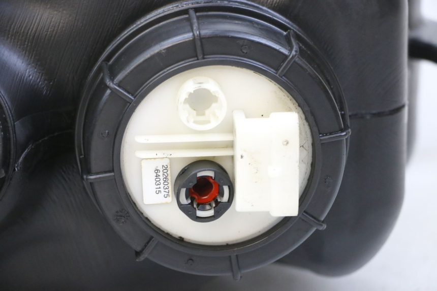 photo de POMPE A ESSENCE PIAGGIO MP3 LT 400 (2007 - 2012)