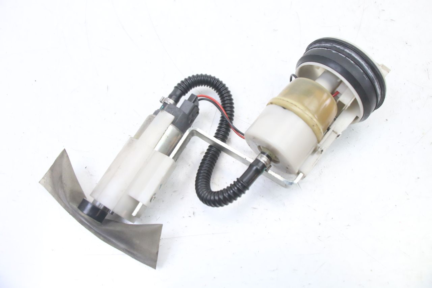 photo de POMPE A ESSENCE PIAGGIO MP3 LT 400 (2007 - 2012)