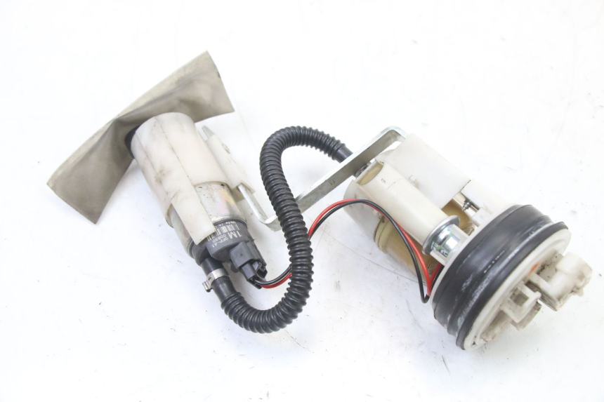 photo de POMPE A ESSENCE PIAGGIO MP3 LT 400 (2007 - 2012)