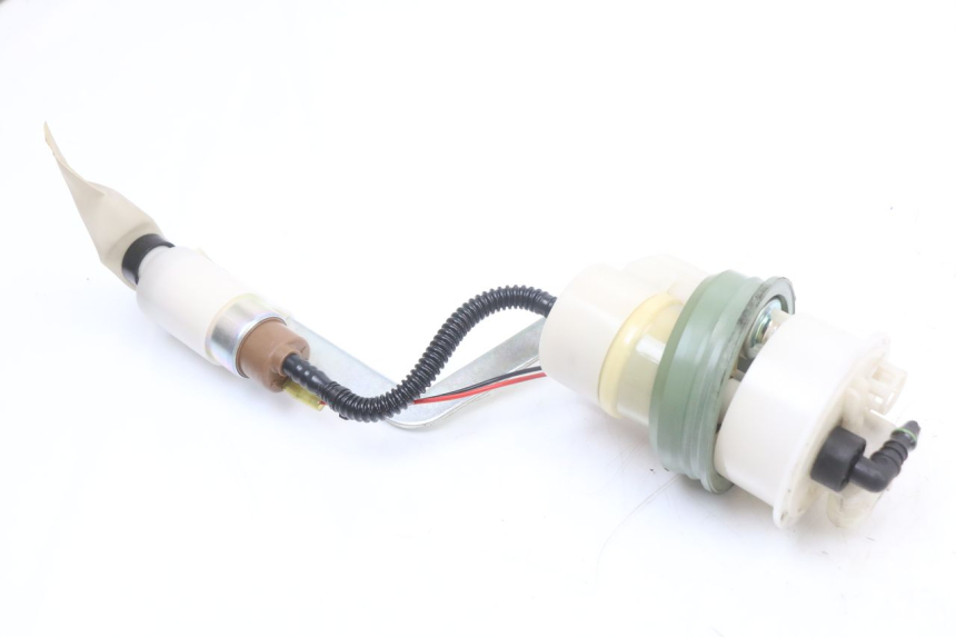 photo de POMPE A ESSENCE PIAGGIO X10 125 (2012 - 2017)