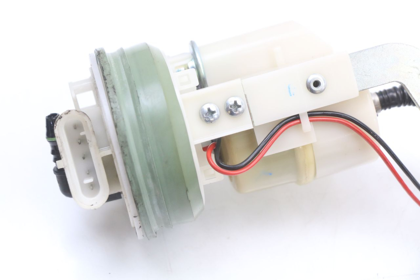 photo de POMPE A ESSENCE PIAGGIO X10 125 (2012 - 2017)
