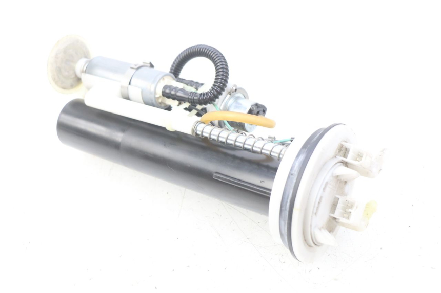 photo de POMPE A ESSENCE PEUGEOT SATELIS COMPRESSOR K15 125 (2006 - 2009) - Autre angle de vue