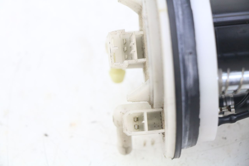 photo de POMPE A ESSENCE PEUGEOT SATELIS COMPRESSOR K15 125 (2006 - 2009) - Points de fixation