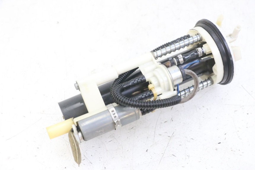photo de POMPE A ESSENCE PEUGEOT SATELIS COMPRESSOR K15 125 (2006 - 2009)