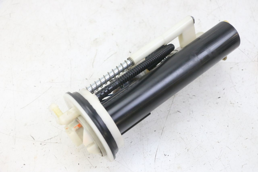 photo de POMPE A ESSENCE PEUGEOT SATELIS COMPRESSOR K15 125 (2006 - 2009)