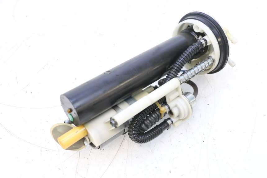 photo de POMPE A ESSENCE PEUGEOT SATELIS COMPRESSOR K15 125 (2006 - 2009) - Zoom composants