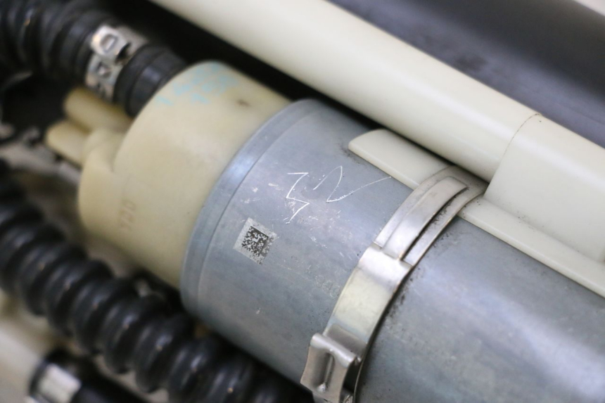 photo de POMPE A ESSENCE PEUGEOT SATELIS COMPRESSOR K15 125 (2006 - 2009) - Pièce contrôlée