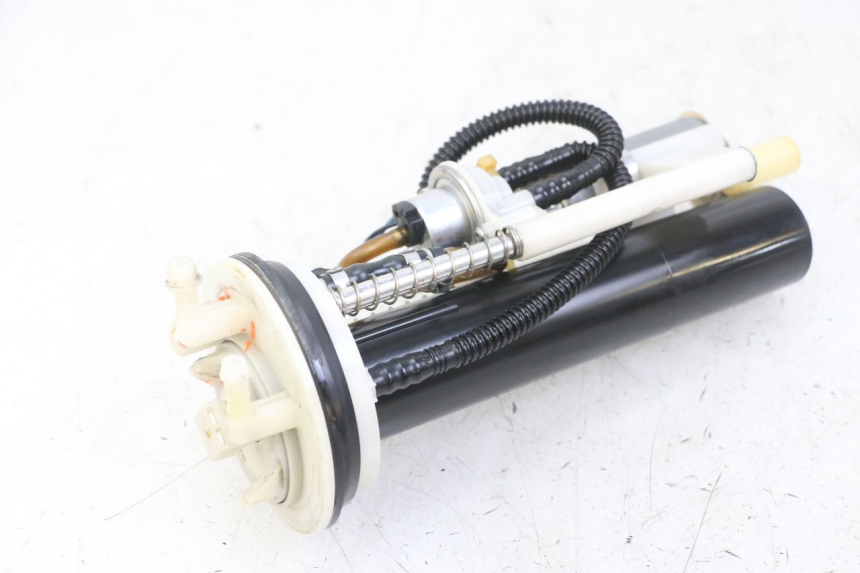 photo de POMPE A ESSENCE PEUGEOT SATELIS 125 (2013 - 2018)