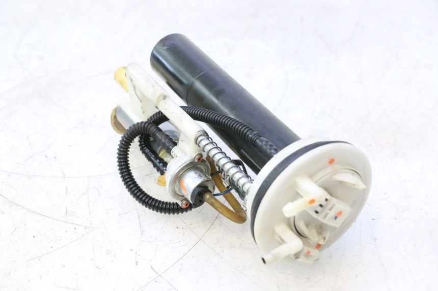 photo de POMPE A ESSENCE PEUGEOT SATELIS 125 (2013 - 2018) - Vue principale