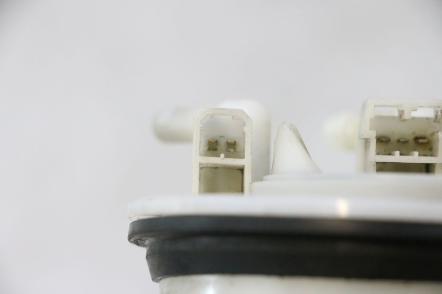 photo de POMPE A ESSENCE PEUGEOT SATELIS 125 (2013 - 2018) - Pièce contrôlée