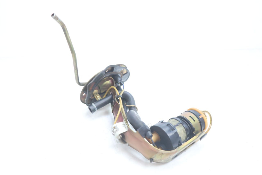 photo de POMPE A ESSENCE HONDA ST PAN EUROPEAN 1100 (1990 - 2002) - Vue principale