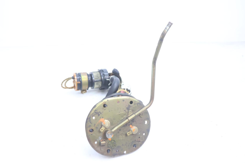 photo de POMPE A ESSENCE HONDA ST PAN EUROPEAN 1100 (1990 - 2002) - Gros plan technique