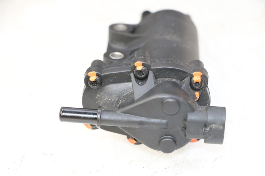 photo de POMPE A ESSENCE PEUGEOT STREETZONE I 2T 50 (2018 - 2020)